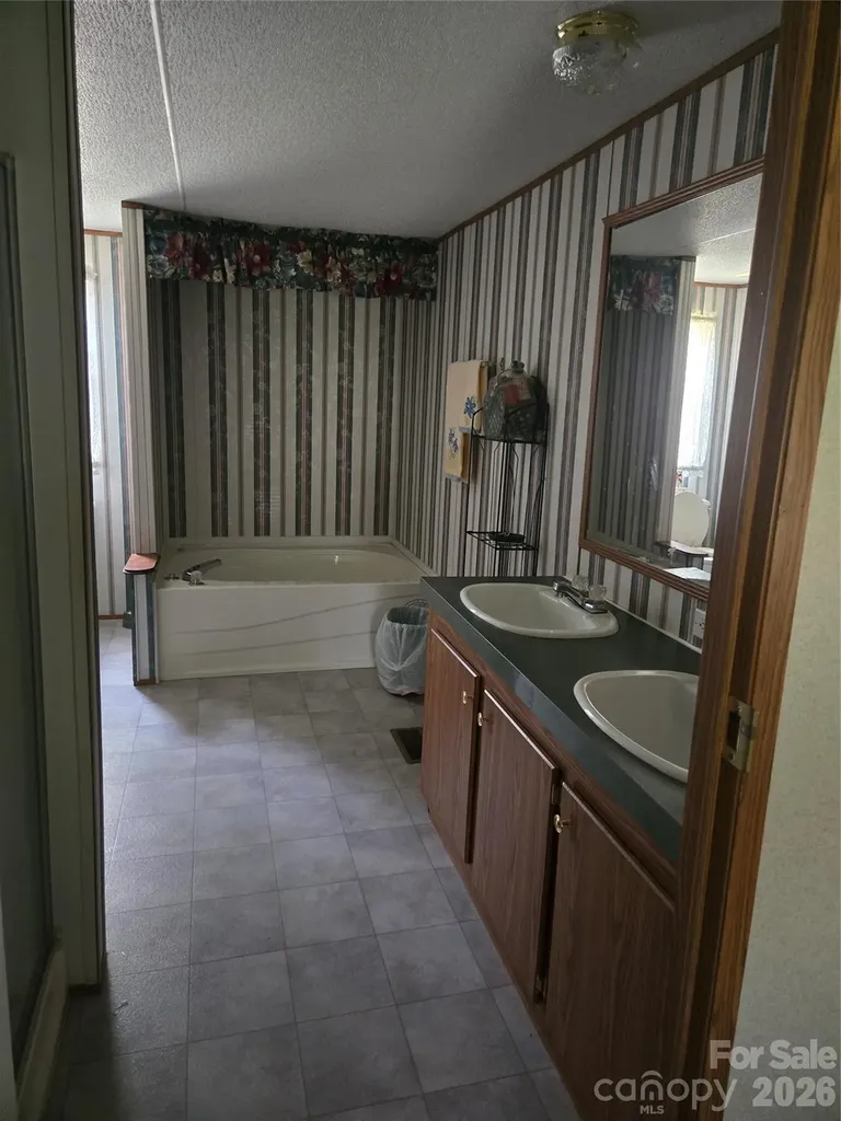 4632 Belvedere Drive Claremont NC 28610