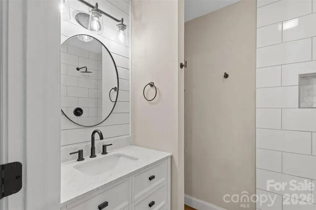 317 Jackson Place Matthews NC 28104