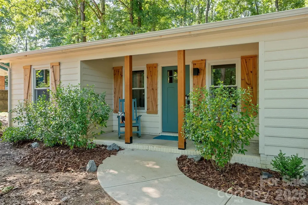 317 Jackson Place Matthews NC 28104