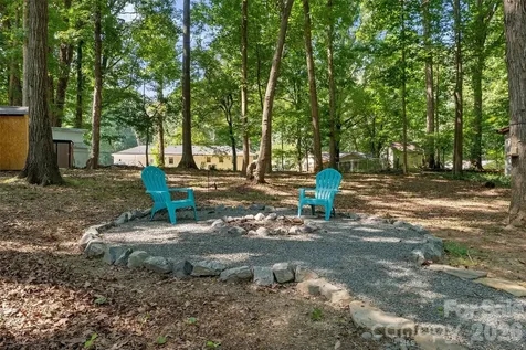 317 Jackson Place Matthews NC 28104