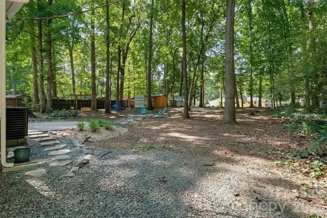 317 Jackson Place Matthews NC 28104
