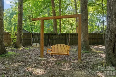 317 Jackson Place Matthews NC 28104