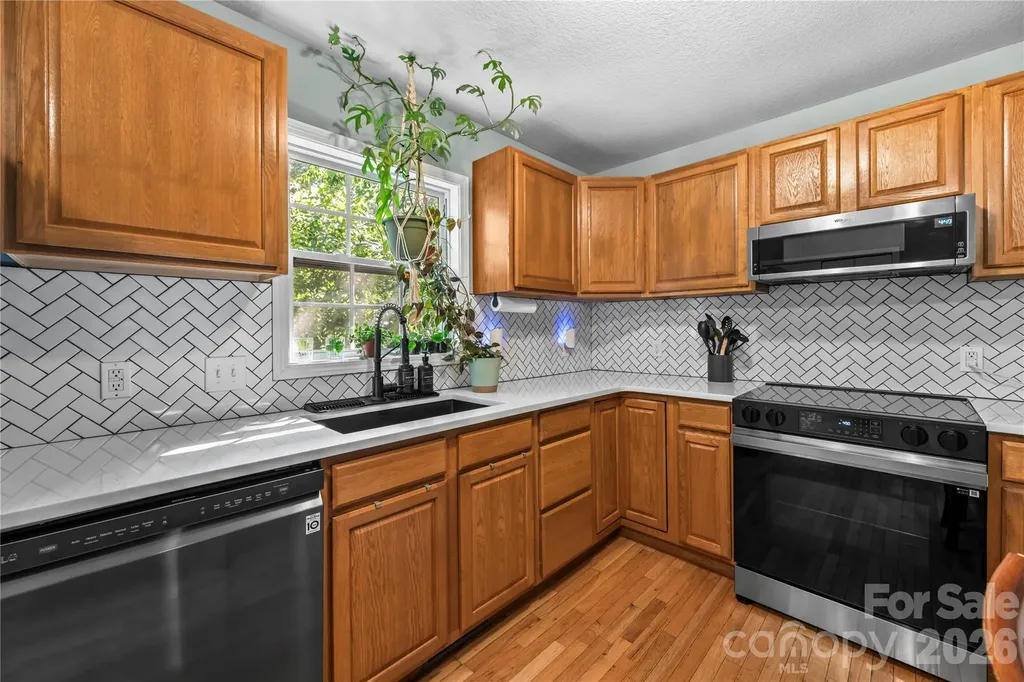 11 W Raleigh Road Asheville NC 28803