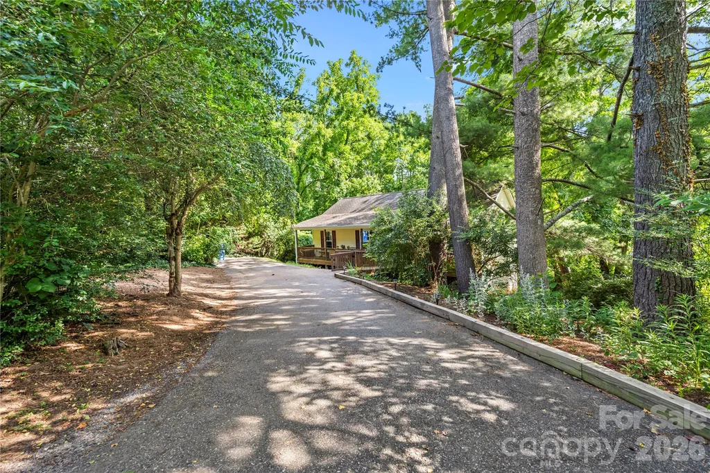 11 W Raleigh Road Asheville NC 28803