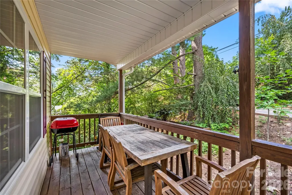 11 W Raleigh Road Asheville NC 28803