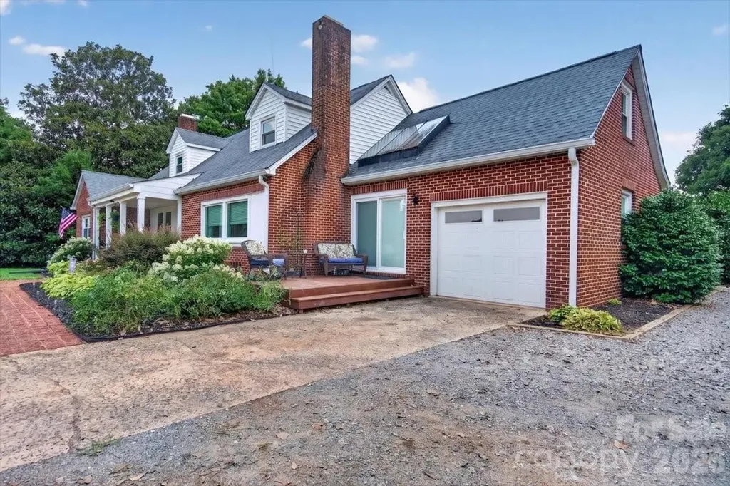 941 Casar Belwood Road Lawndale NC 28090