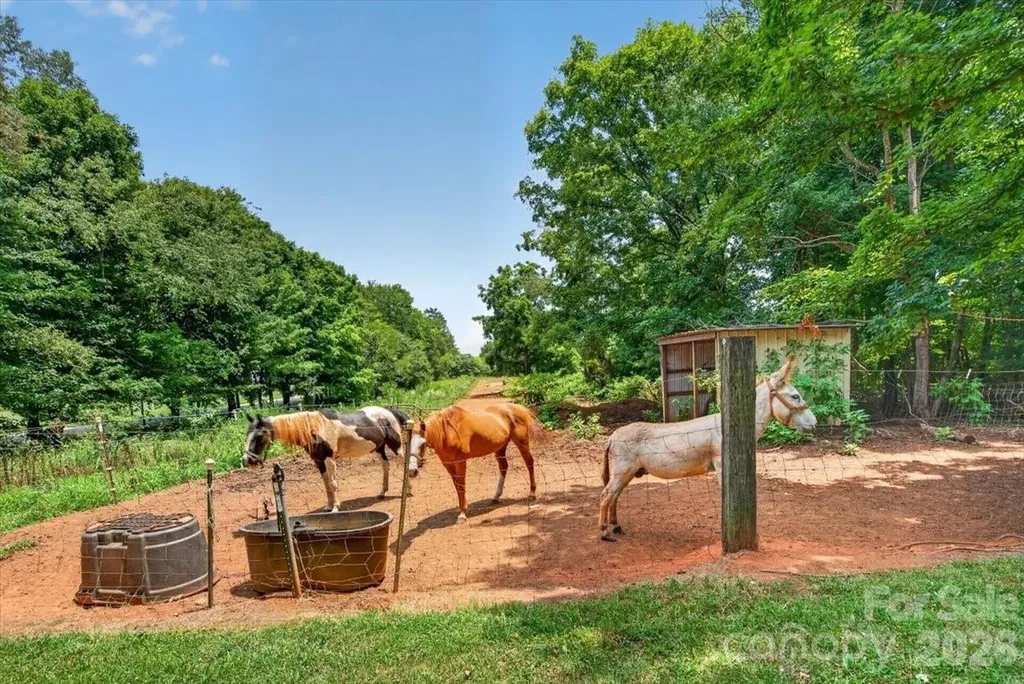 941 Casar Belwood Road Lawndale NC 28090
