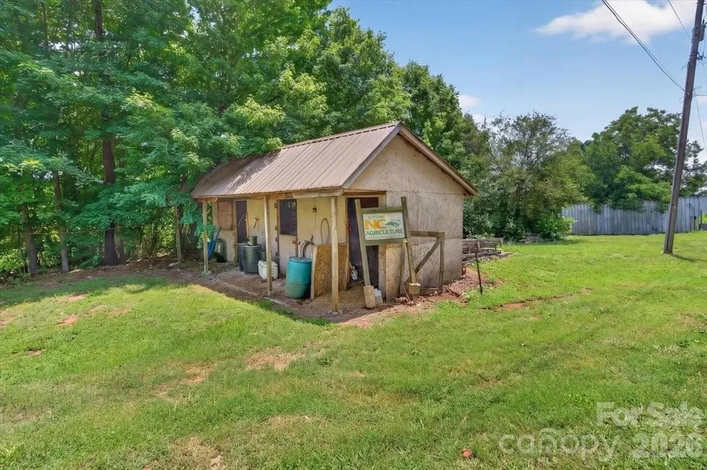 941 Casar Belwood Road Lawndale NC 28090