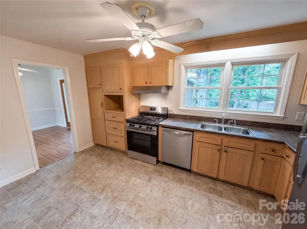 5410 Sharon Road Charlotte NC 28210