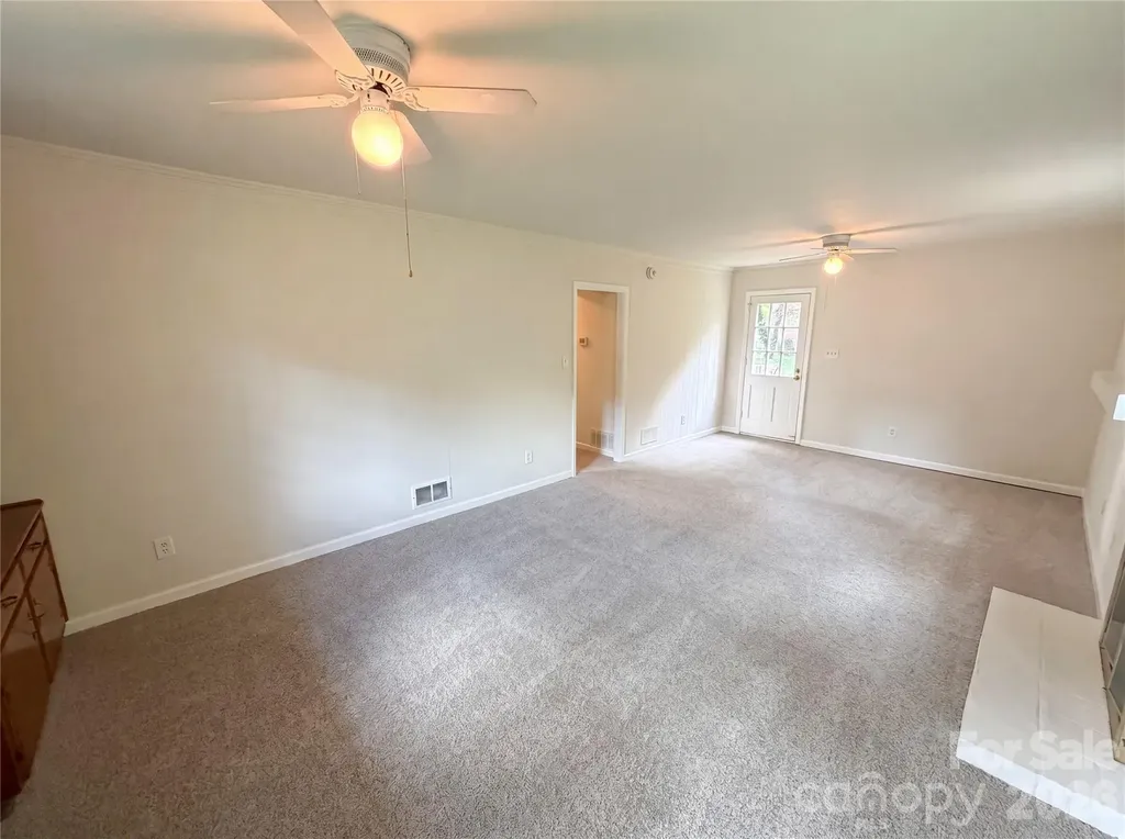 5410 Sharon Road Charlotte NC 28210