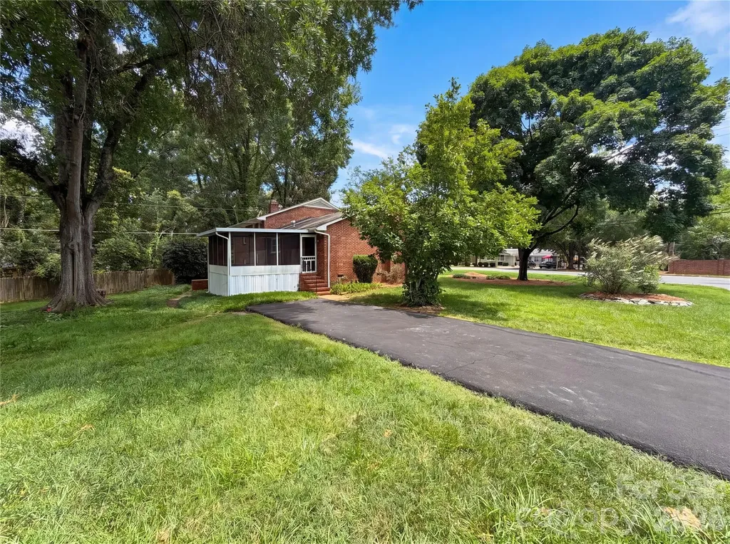 5410 Sharon Road Charlotte NC 28210