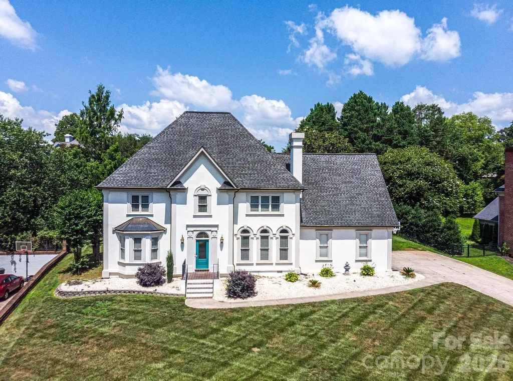 4215 3rd Street NW Hickory NC 28601