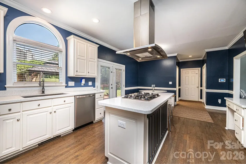 4215 3rd Street NW Hickory NC 28601
