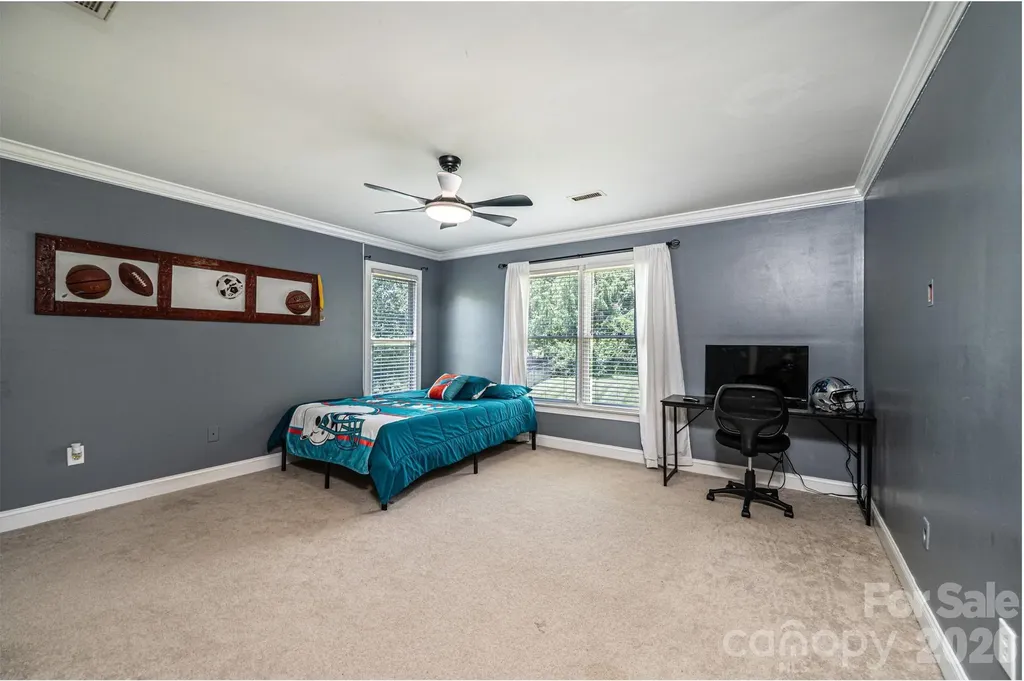 4215 3rd Street NW Hickory NC 28601