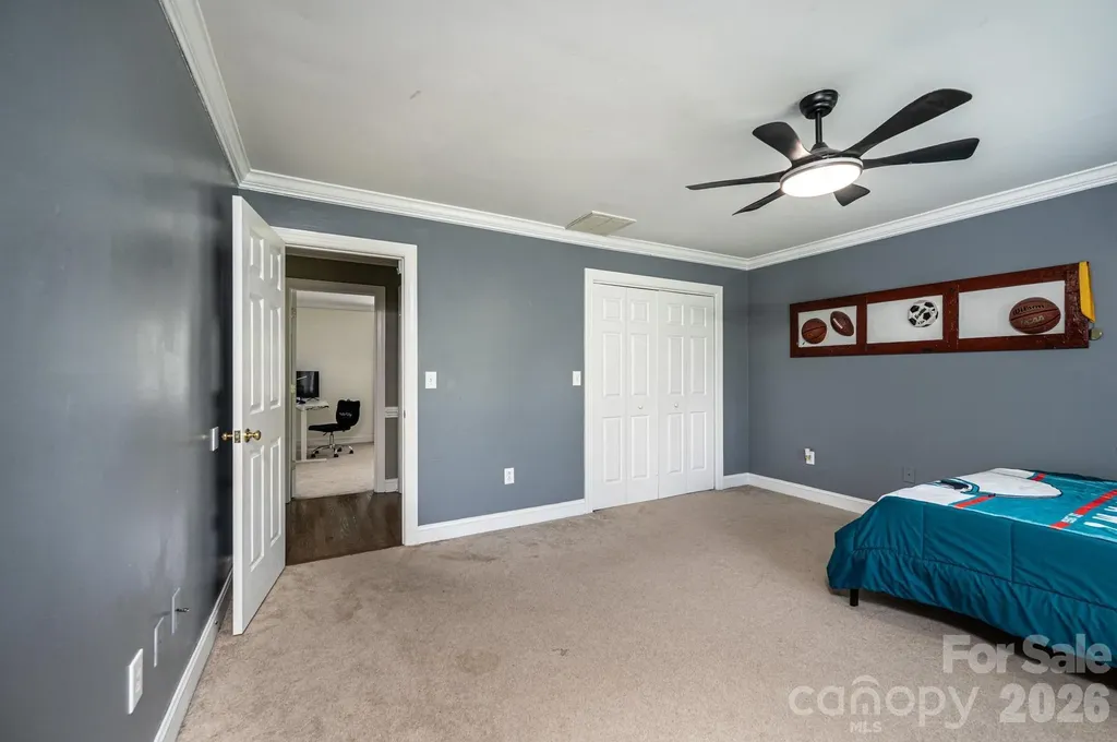 4215 3rd Street NW Hickory NC 28601