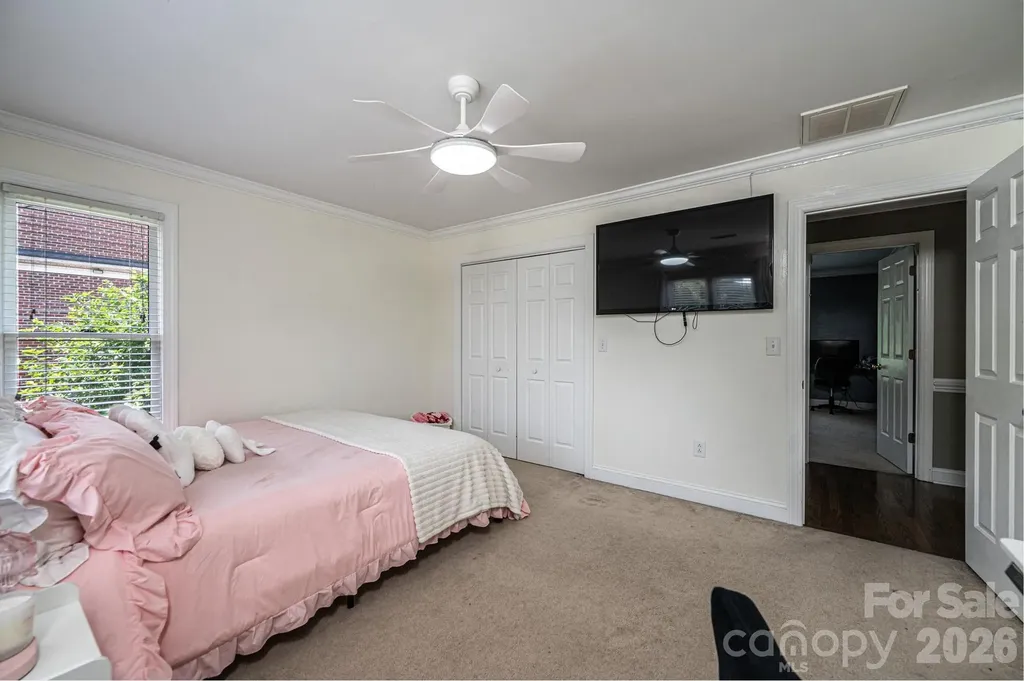 4215 3rd Street NW Hickory NC 28601