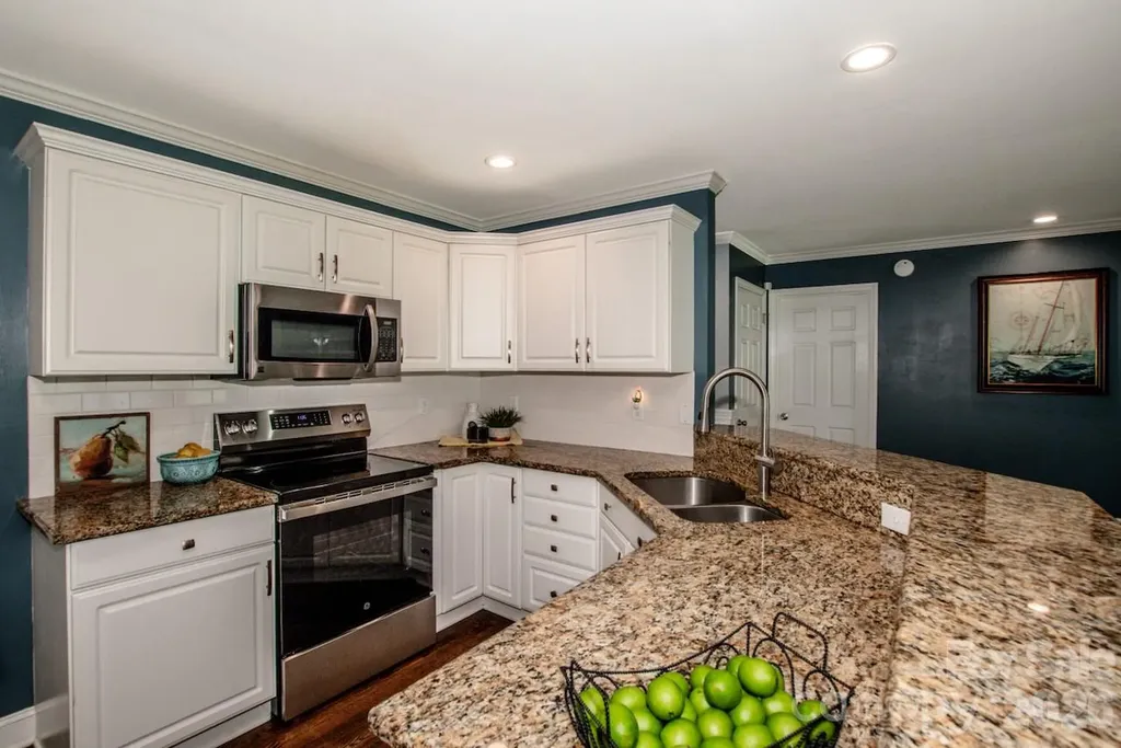 921 Argyle Court Statesville NC 28677
