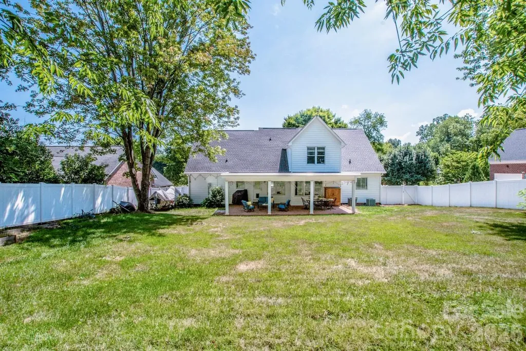 921 Argyle Court Statesville NC 28677