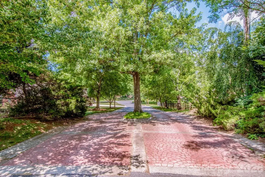 921 Argyle Court Statesville NC 28677