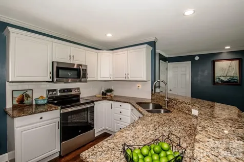 921 Argyle Court Statesville NC 28677