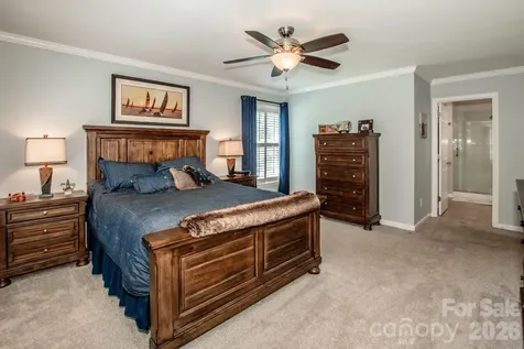 921 Argyle Court Statesville NC 28677