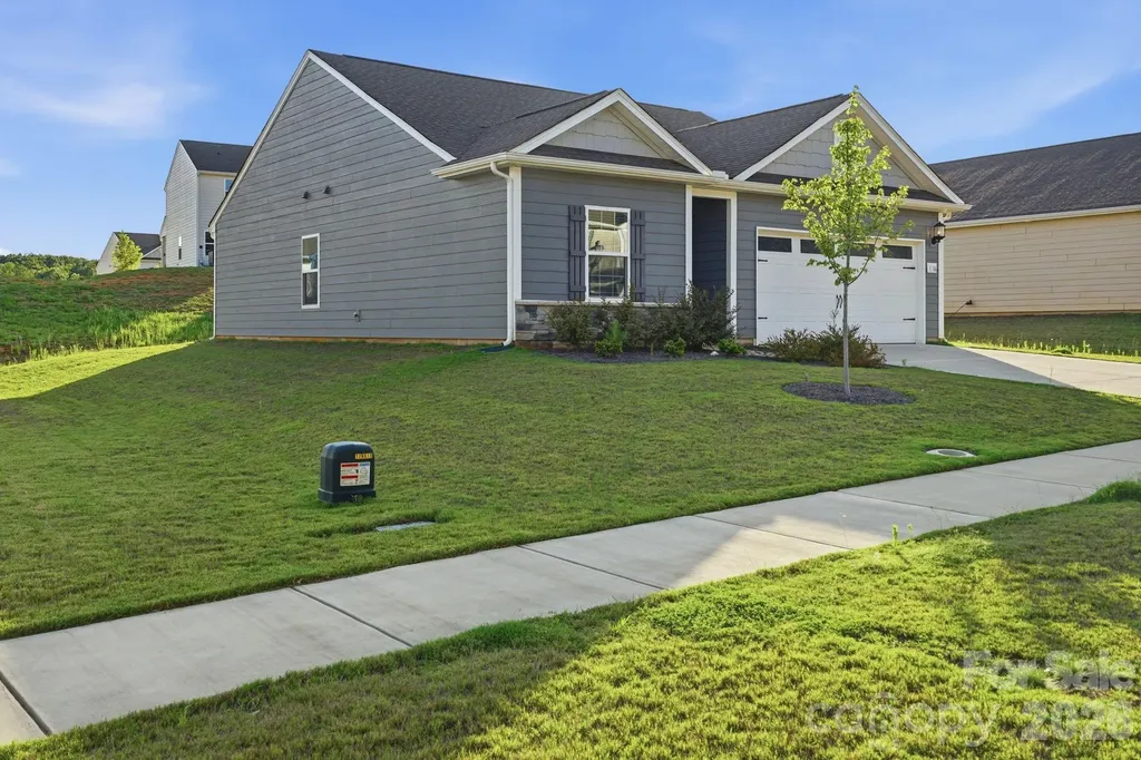 116 N Sina Street Troutman NC 28166