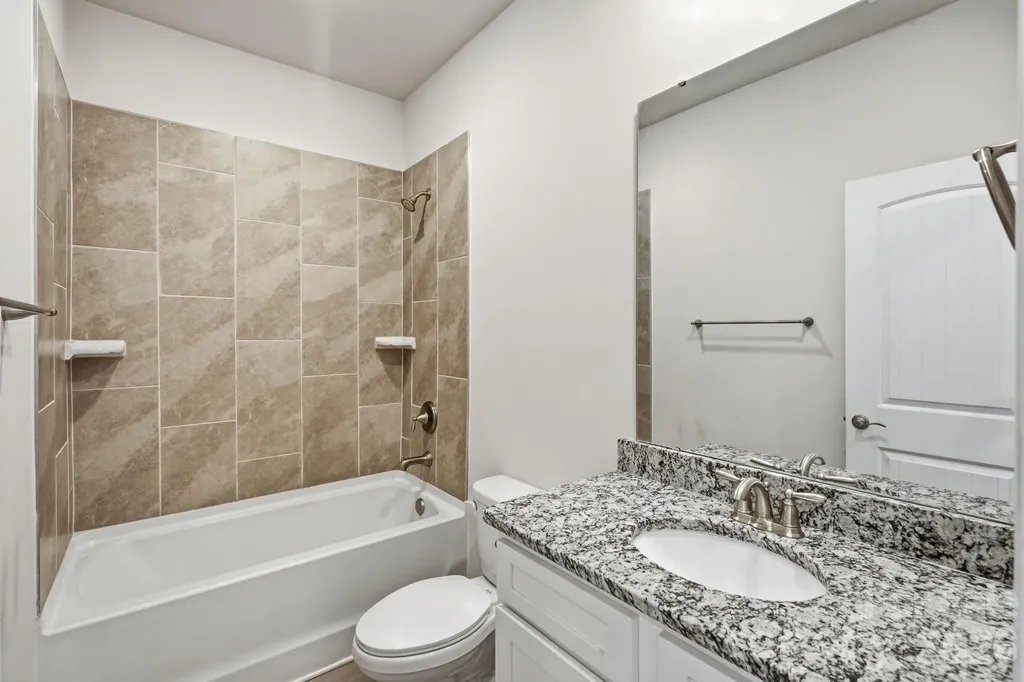116 N Sina Street Troutman NC 28166