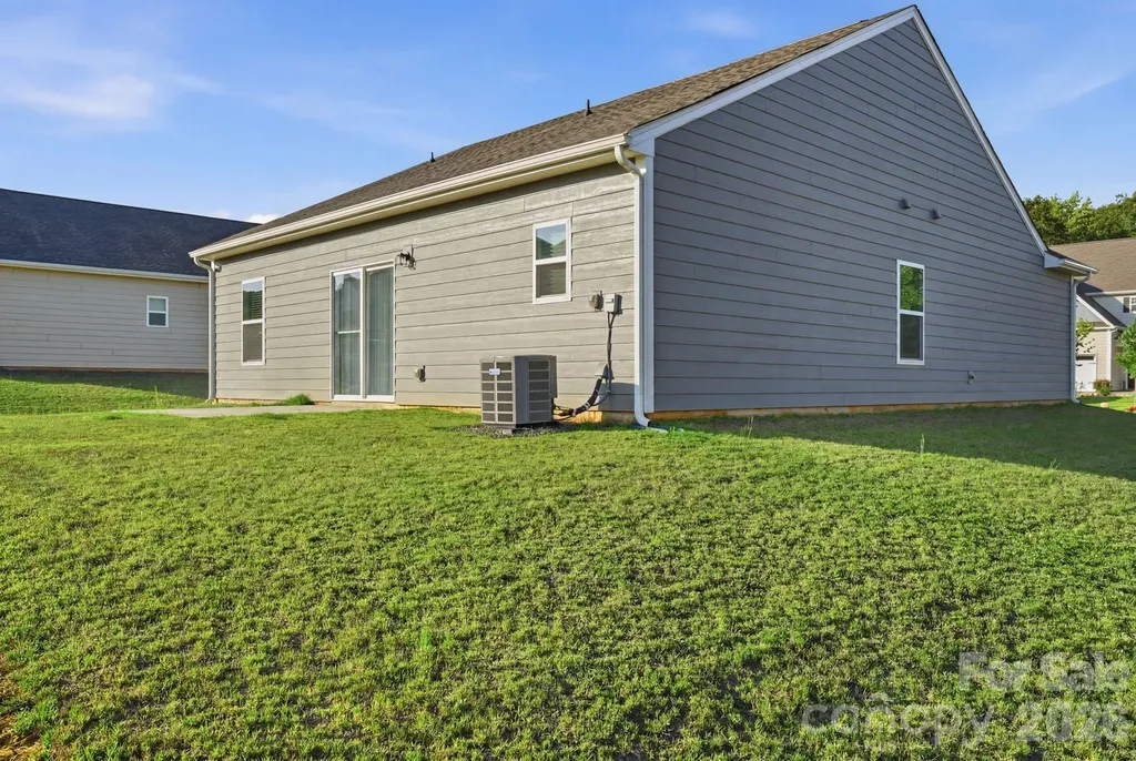 116 N Sina Street Troutman NC 28166