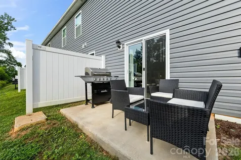 4 Virginia Commons Drive Arden NC 28704