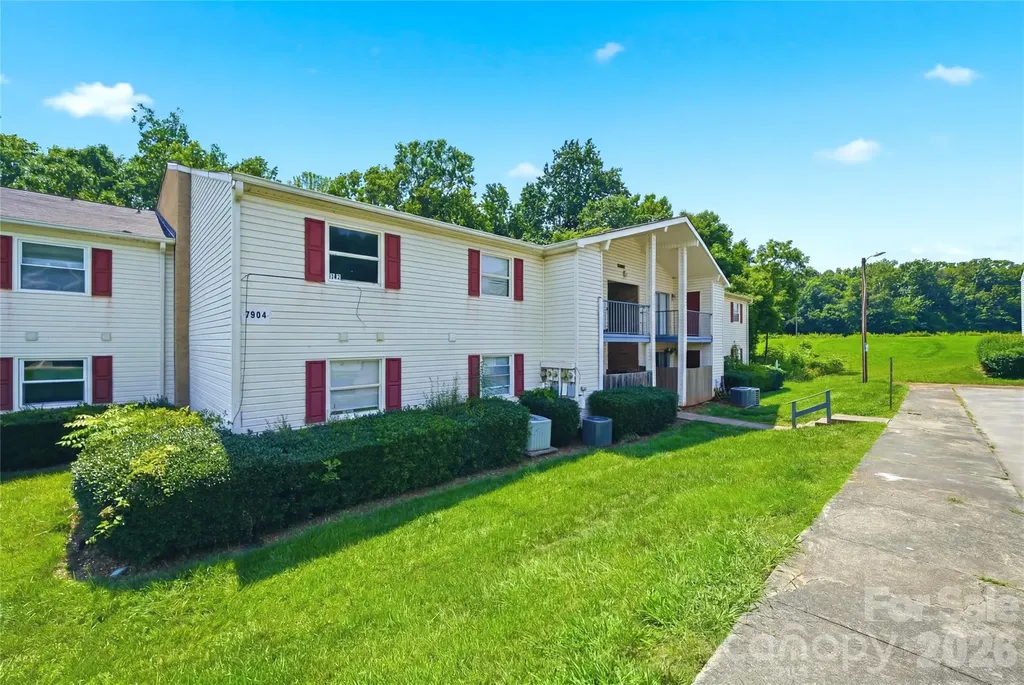 7984 Shady Oak Trail Charlotte NC 28210