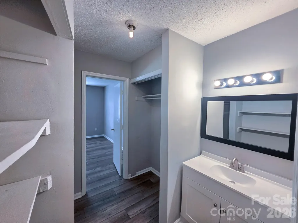 7984 Shady Oak Trail Charlotte NC 28210