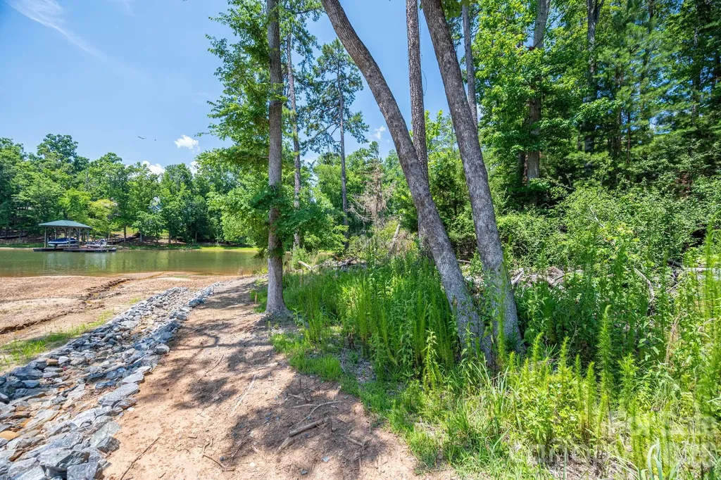 6024 Headlands Court Belmont NC 28012