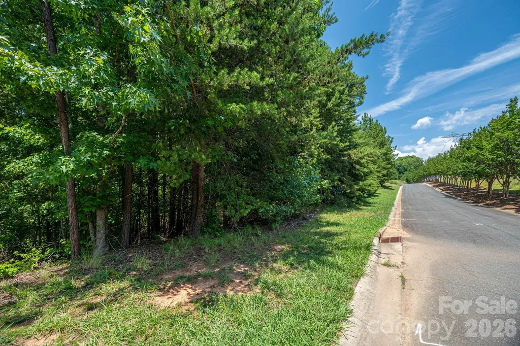 6024 Headlands Court Belmont NC 28012