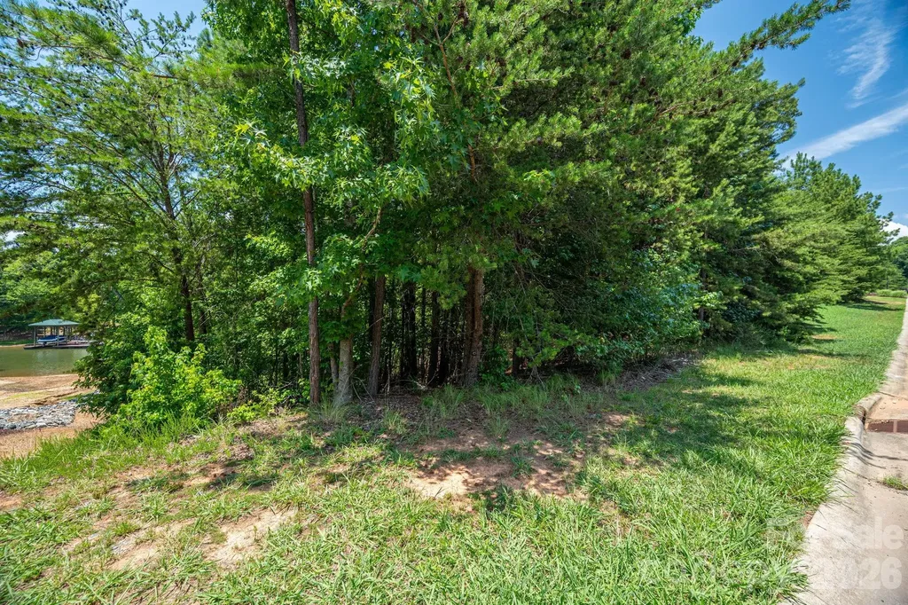 6024 Headlands Court Belmont NC 28012