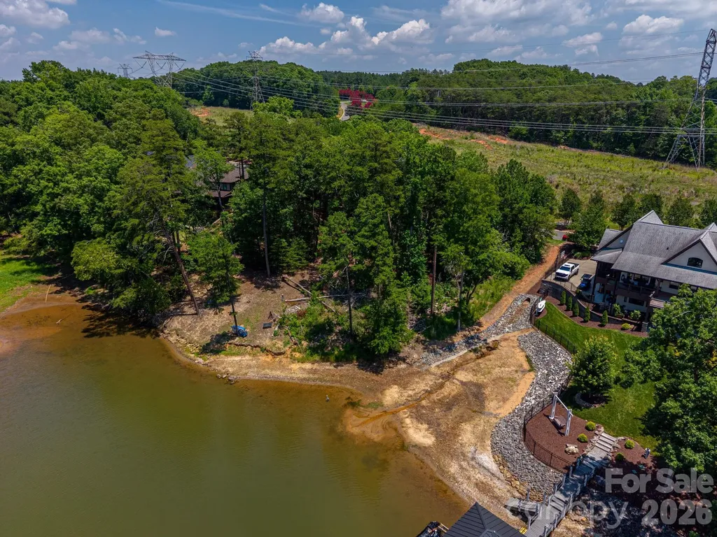 6024 Headlands Court Belmont NC 28012