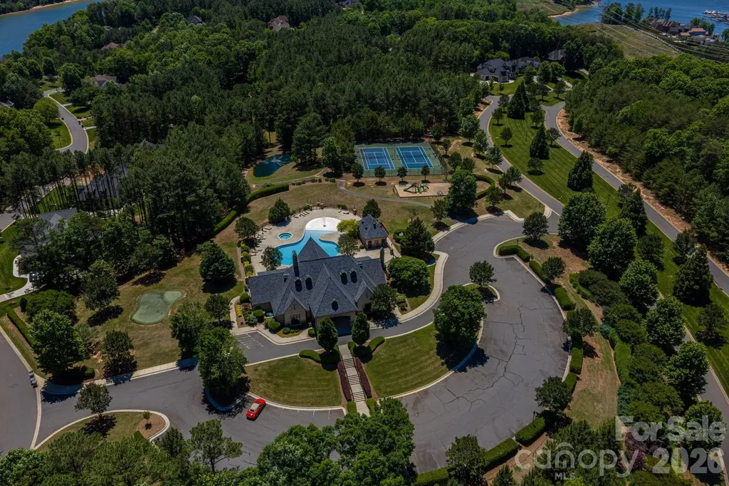 6024 Headlands Court Belmont NC 28012