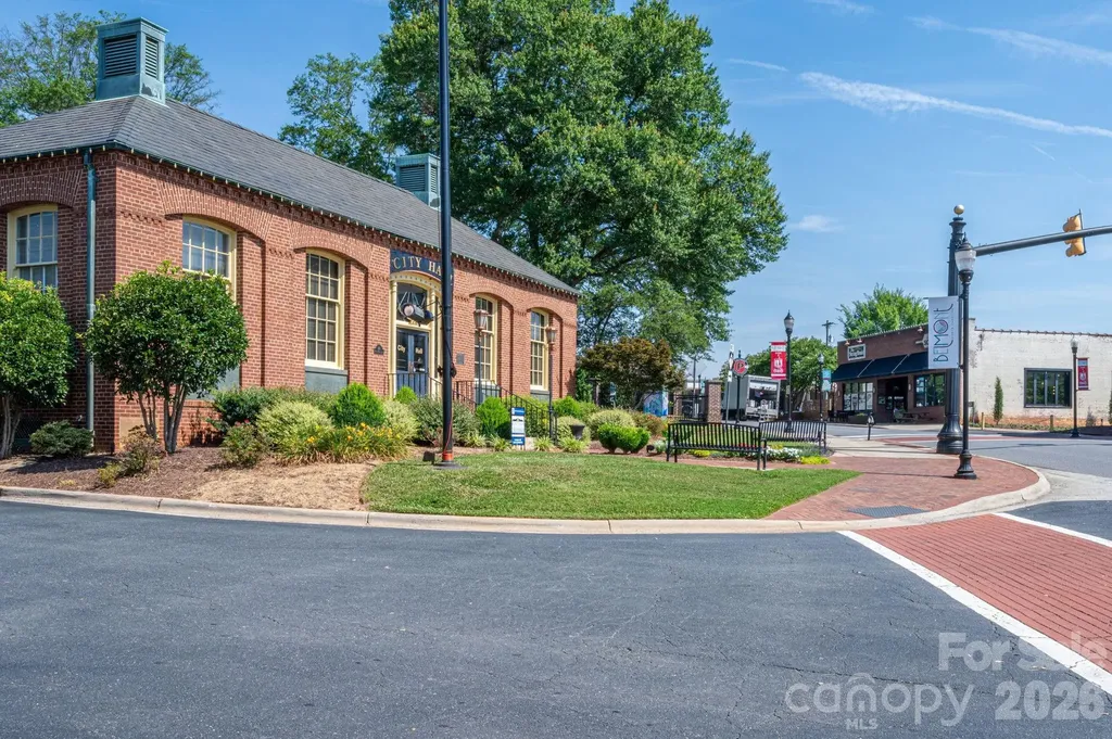 6024 Headlands Court Belmont NC 28012