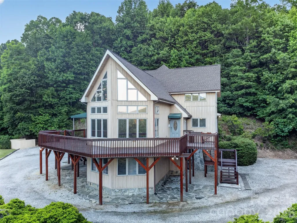 435 Allen Mountain Lane Spruce Pine NC 28777
