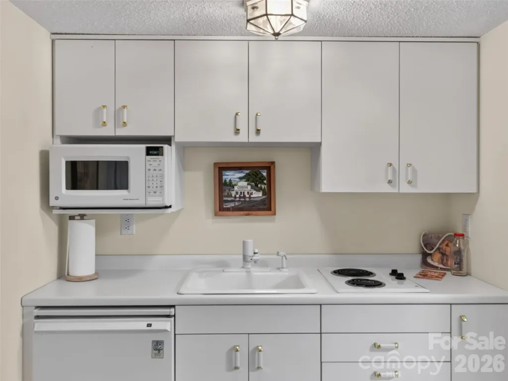 435 Allen Mountain Lane Spruce Pine NC 28777
