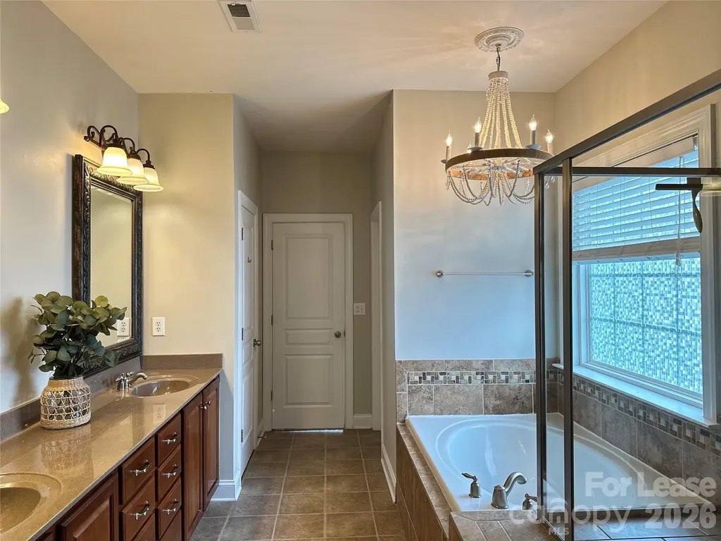 8124 Lynwood Square Waxhaw NC 28173