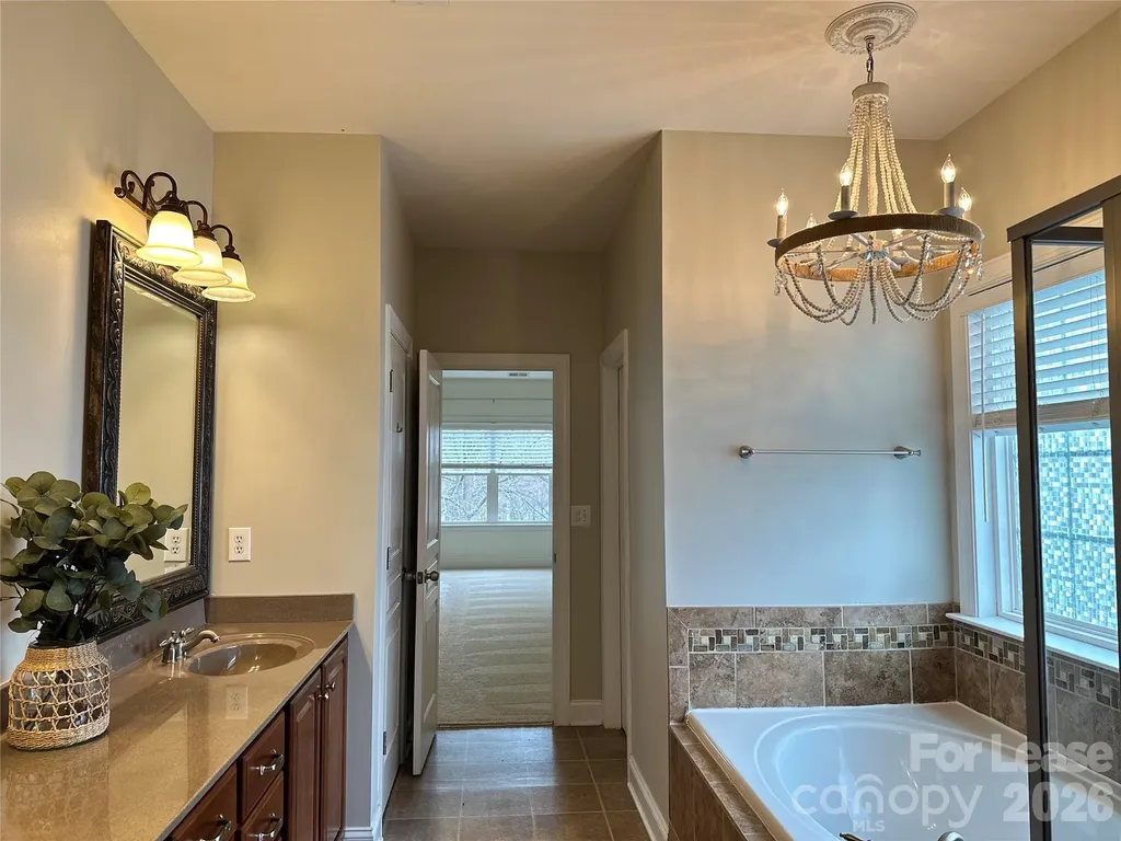 8124 Lynwood Square Waxhaw NC 28173