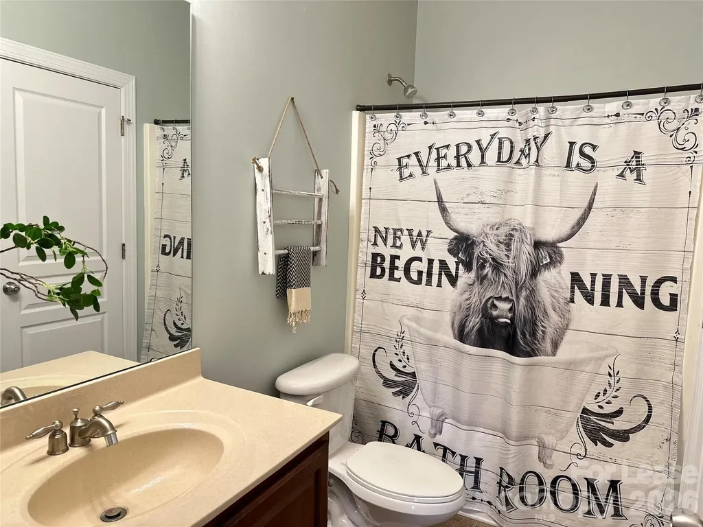 8124 Lynwood Square Waxhaw NC 28173