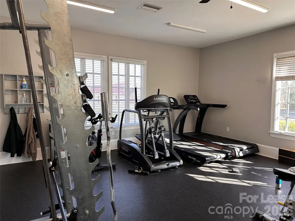 8124 Lynwood Square Waxhaw NC 28173