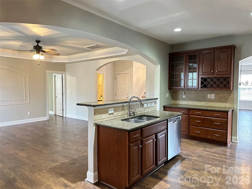8124 Lynwood Square Waxhaw NC 28173