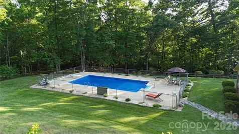 552 Coxes Creek Church Road Marion NC 28752