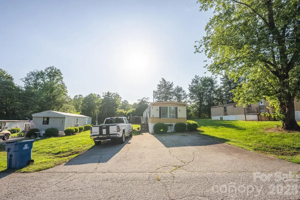 3000 Parker Court Lenoir NC 28645