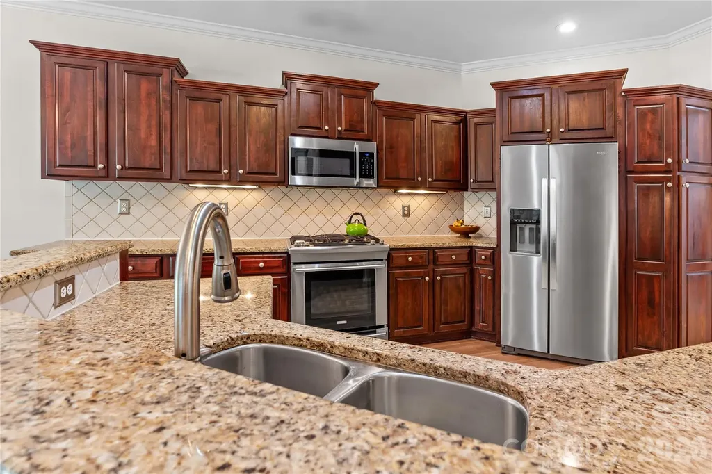 107 Kenway Loop Mooresville NC 28117