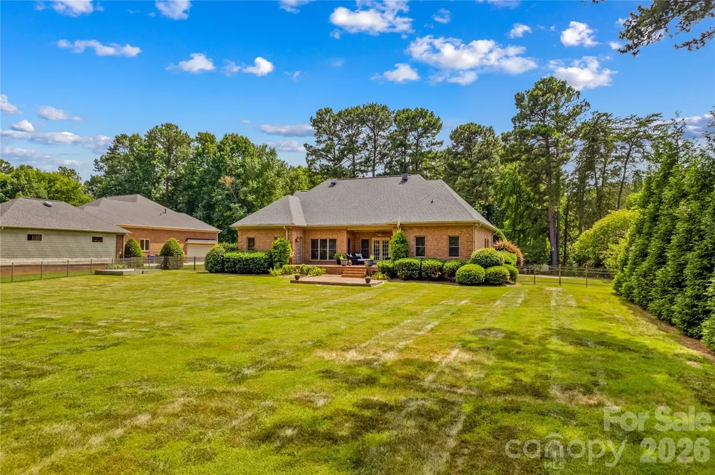 107 Kenway Loop Mooresville NC 28117