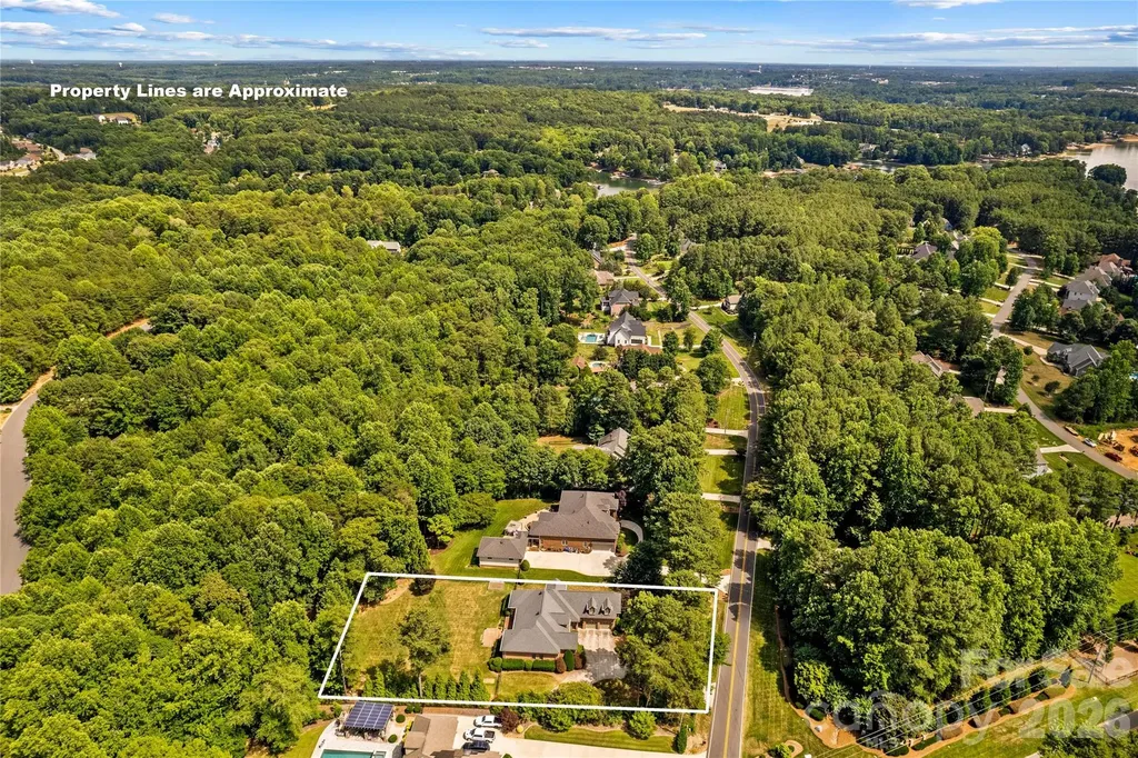 107 Kenway Loop Mooresville NC 28117