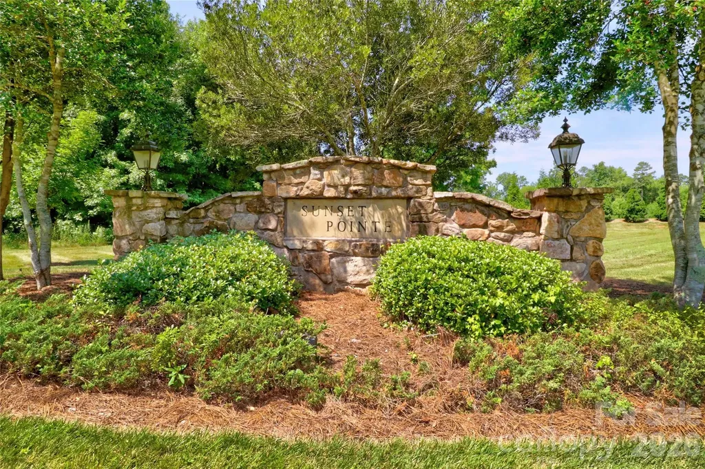 589 Sunset Pointe Drive Salisbury NC 28146